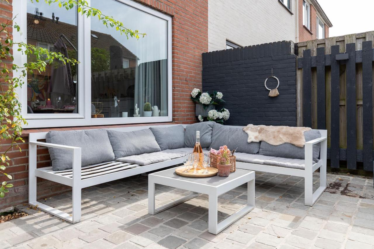 Vakantiehuis In A Relaxed Environment Close To The Sea Retranchement