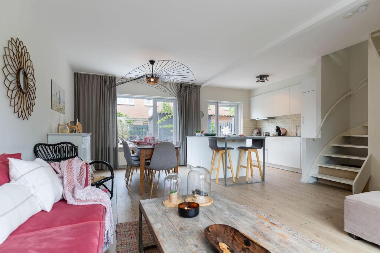 In A Relaxed Environment Close To The Sea Vakantiehuis